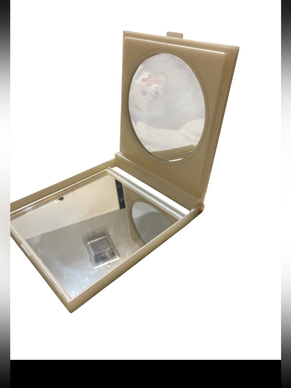 Artistry Mirror